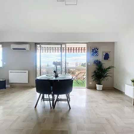 Les Pins Detente & Apartmán